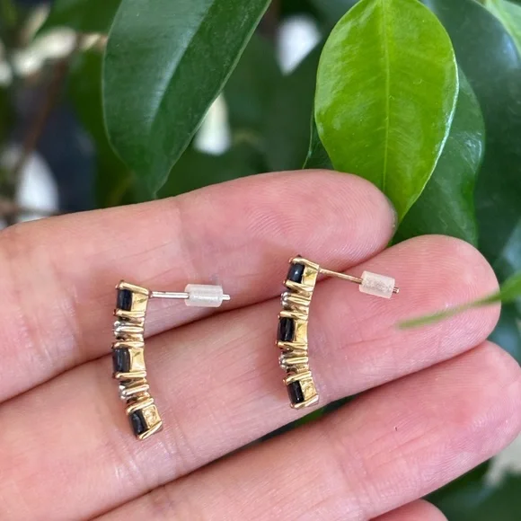 Elegant Sapphire Earrings 10k gold - Picture 5 of 6